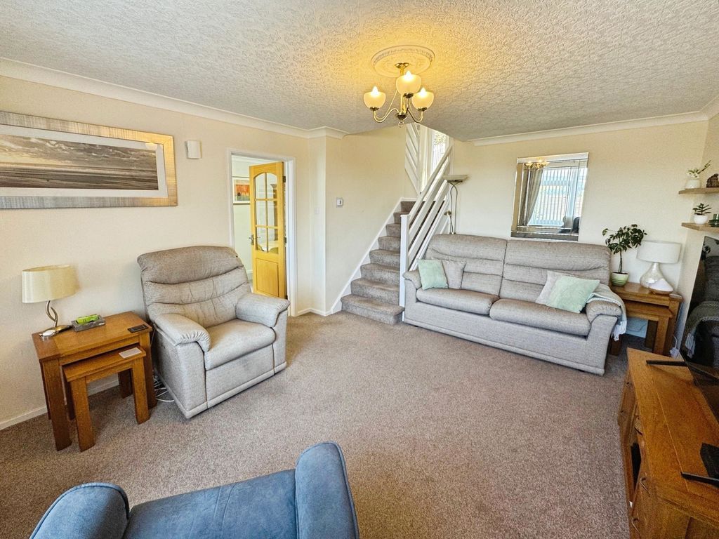 Property photo 3 of 14 Photo 13