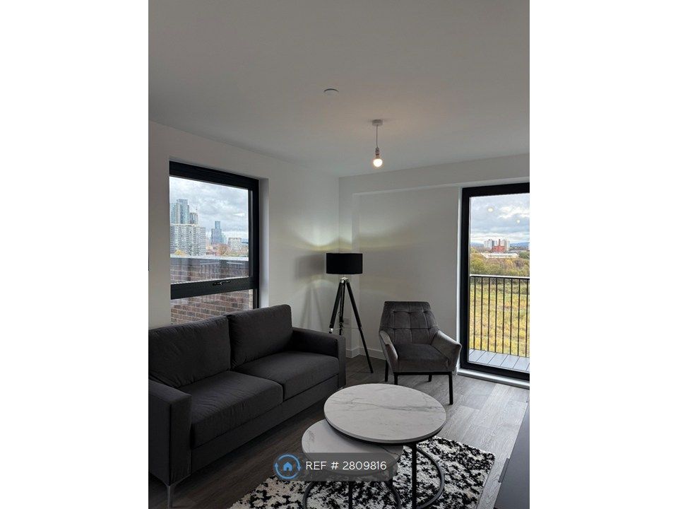 Property photo 3 of 9