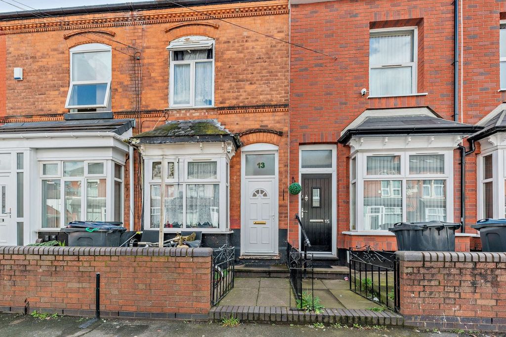 Property photo 1 of 18