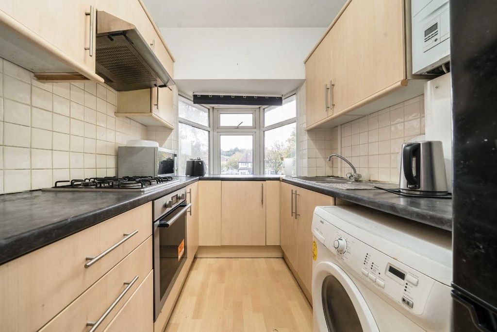 Property photo 2 of 5