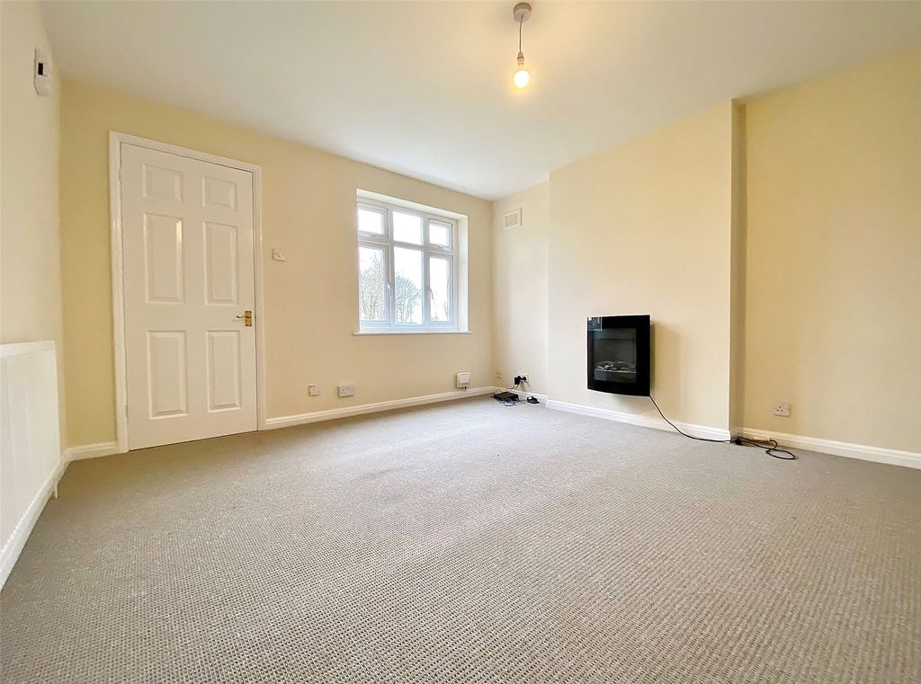 Property photo 3 of 8 Living Room