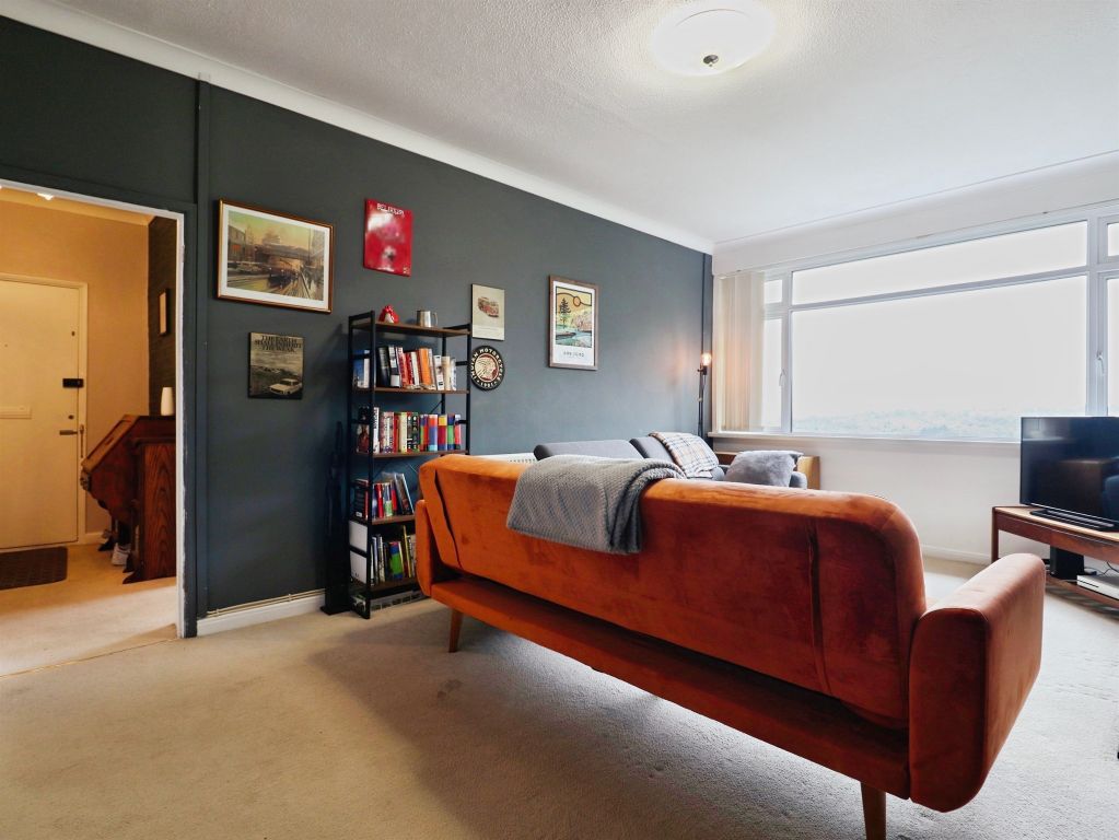 Property photo 3 of 16