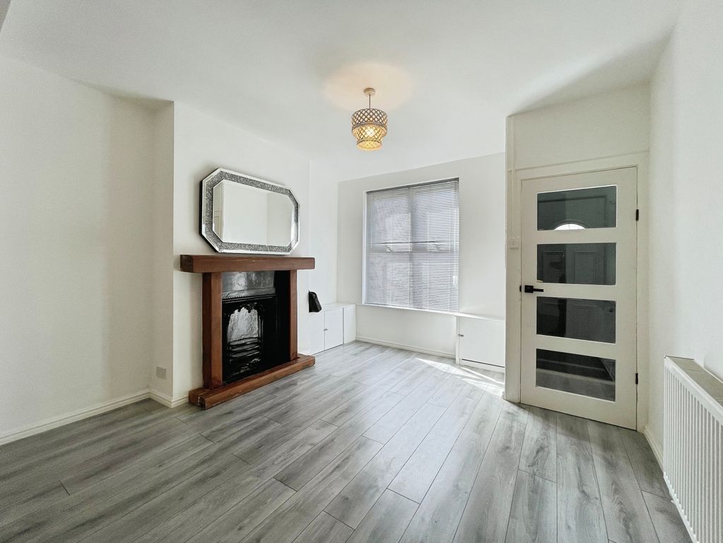 Property photo 2 of 10 5