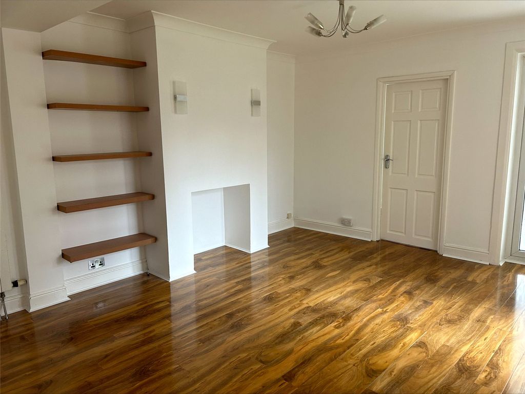 Property photo 3 of 12 Picture No. 08