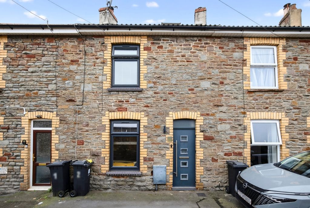 Property photo 1 of 20 Front View