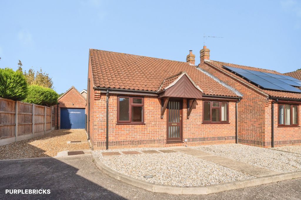 Property photo 2 of 21