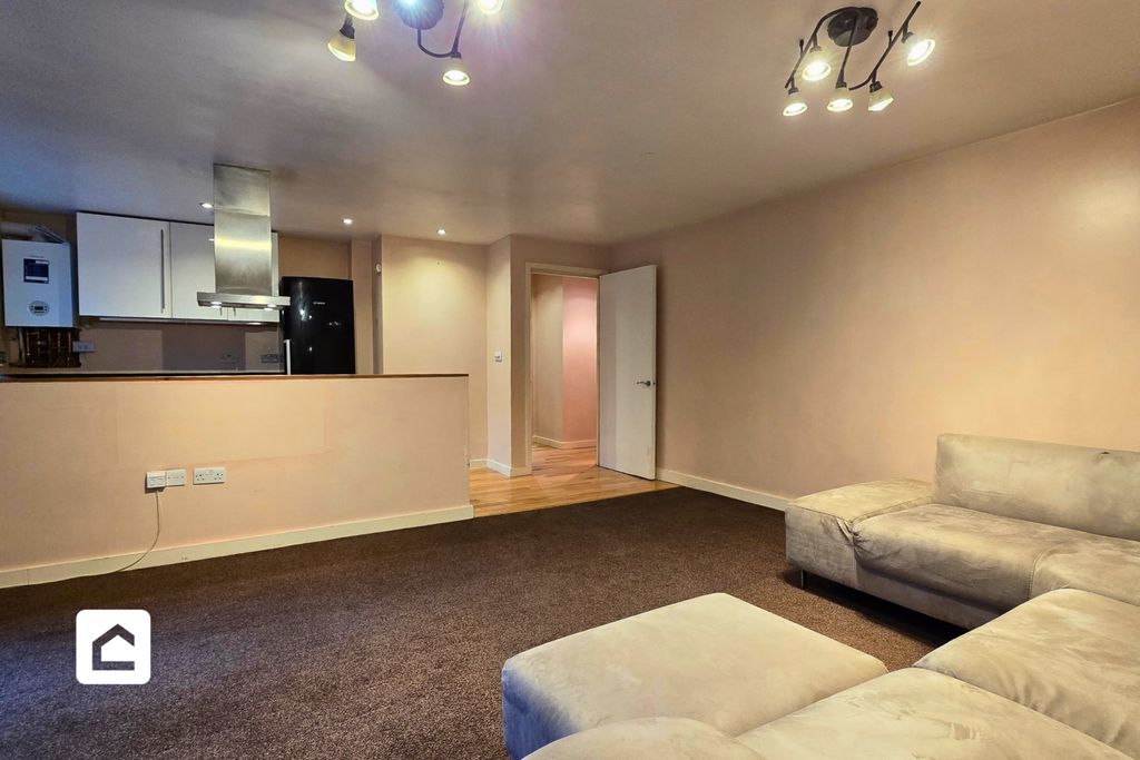 Property photo 3 of 12 3