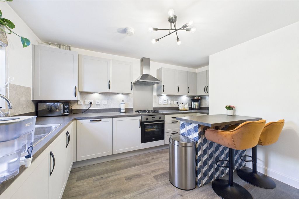 Property photo 3 of 11 Picture No. 11