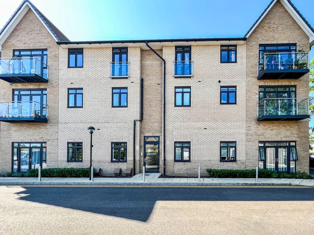 Property photo 2 of 14