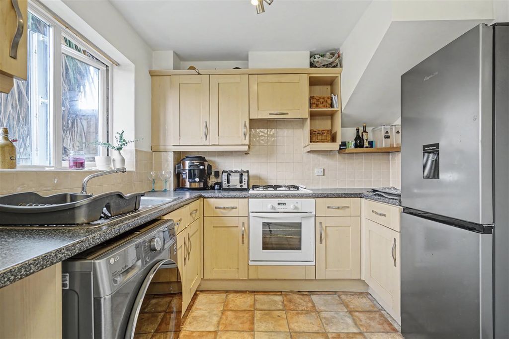 Property photo 3 of 15 Kitchen Diner 1_2.Jpeg