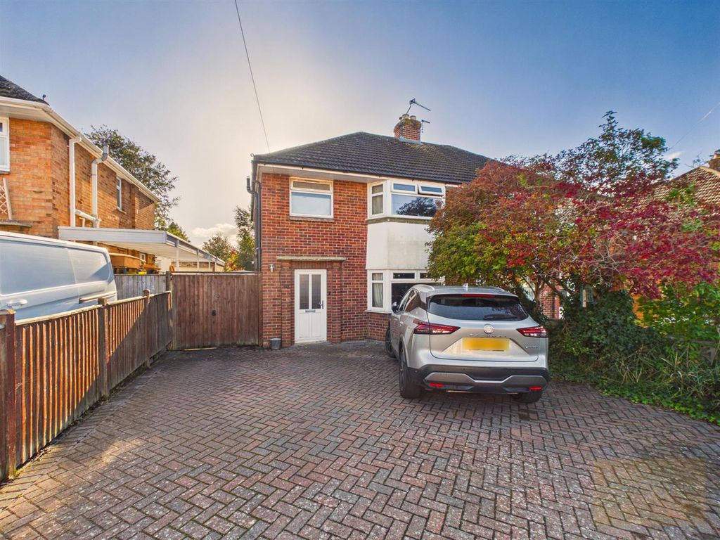 Property photo 1 of 13
