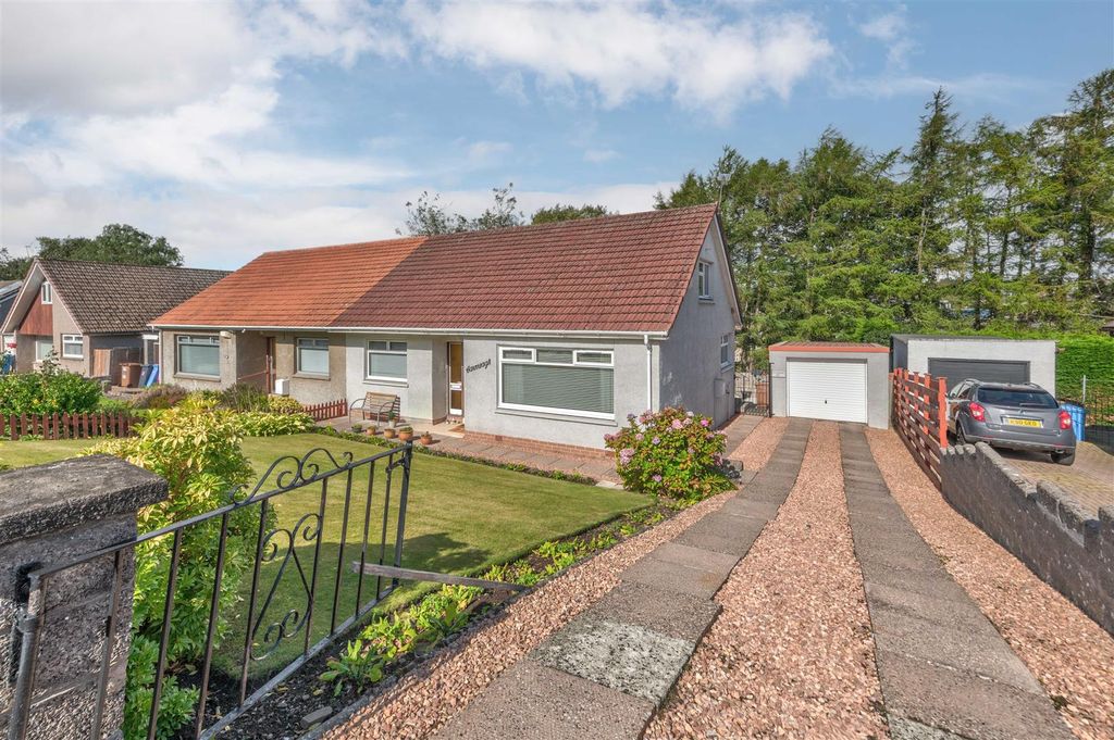Property photo 1 of 18 33 Sutherland Crescent Dundee-14.Jpg
