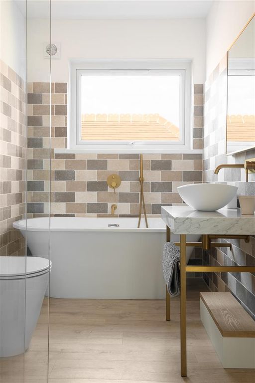 Additional image 10 of 2 bed flat for saleSeaview, Isle Of Wight PO34