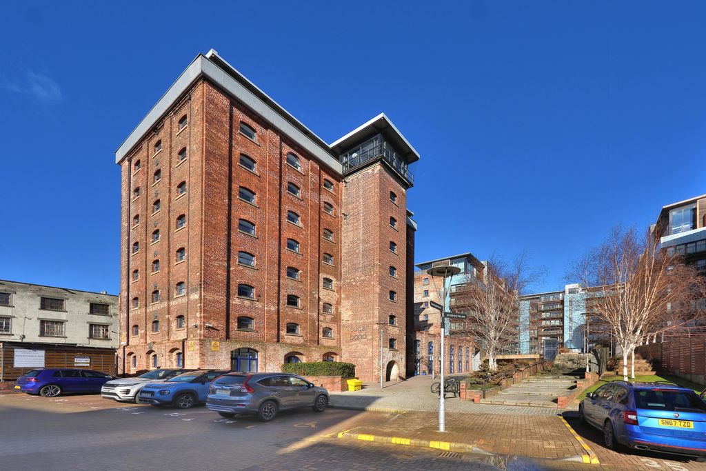 Property photo 1 of 13 005.Jpg