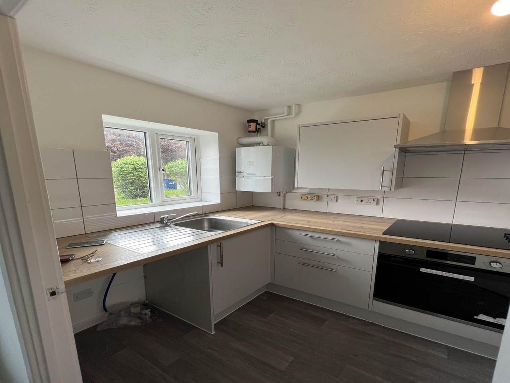 Property photo 3 of 10 Speedwell Close 29 Kitchen 2