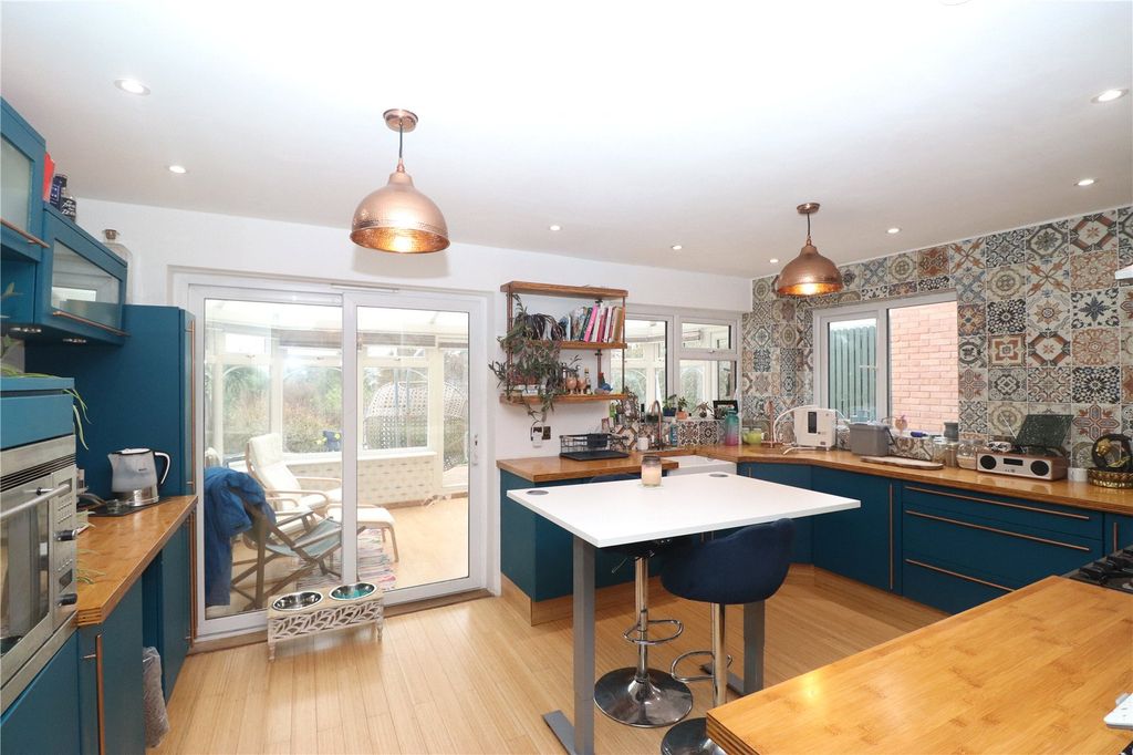 Property photo 2 of 12 Picture No. 06