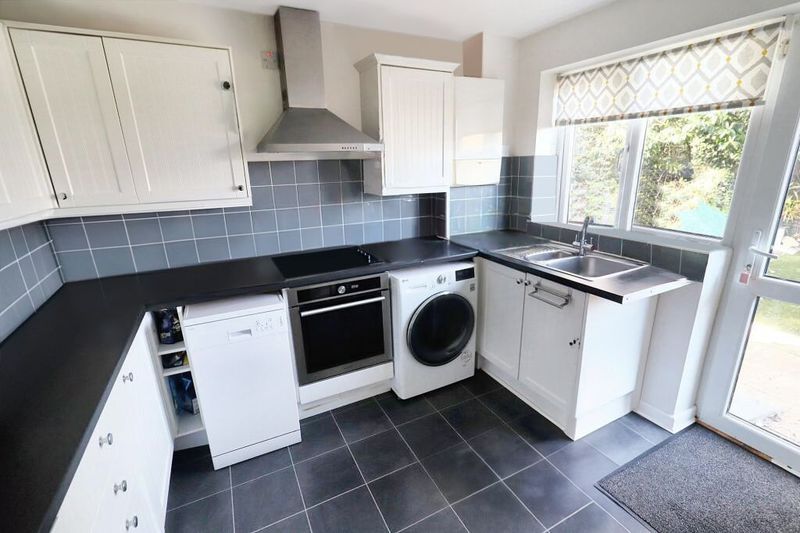 Property photo 2 of 8 Photo 2