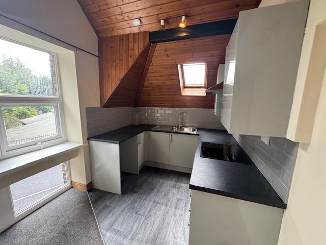 Property photo 3 of 11 Entrance Porch