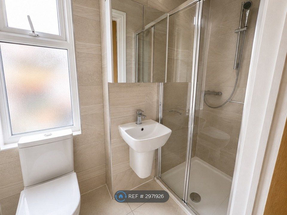 Property photo 2 of 6 Private En-Suite