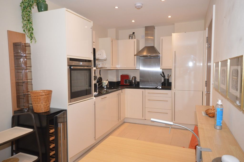 Property photo 2 of 12 Kitchen