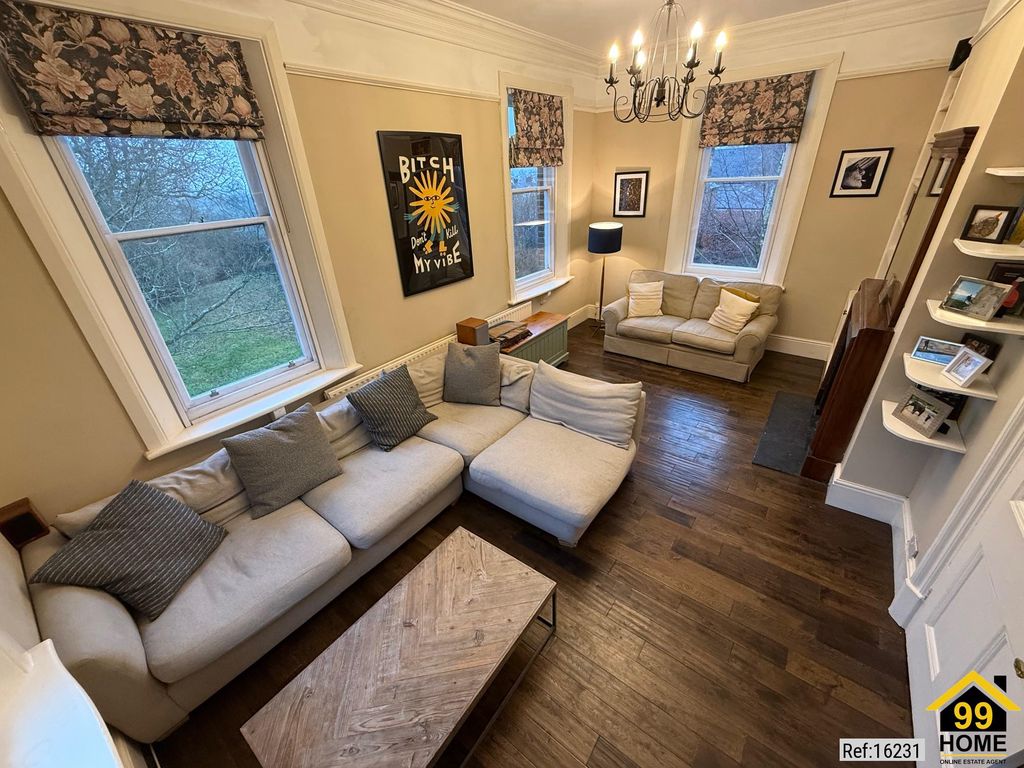 Property photo 2 of 17 Photo 1