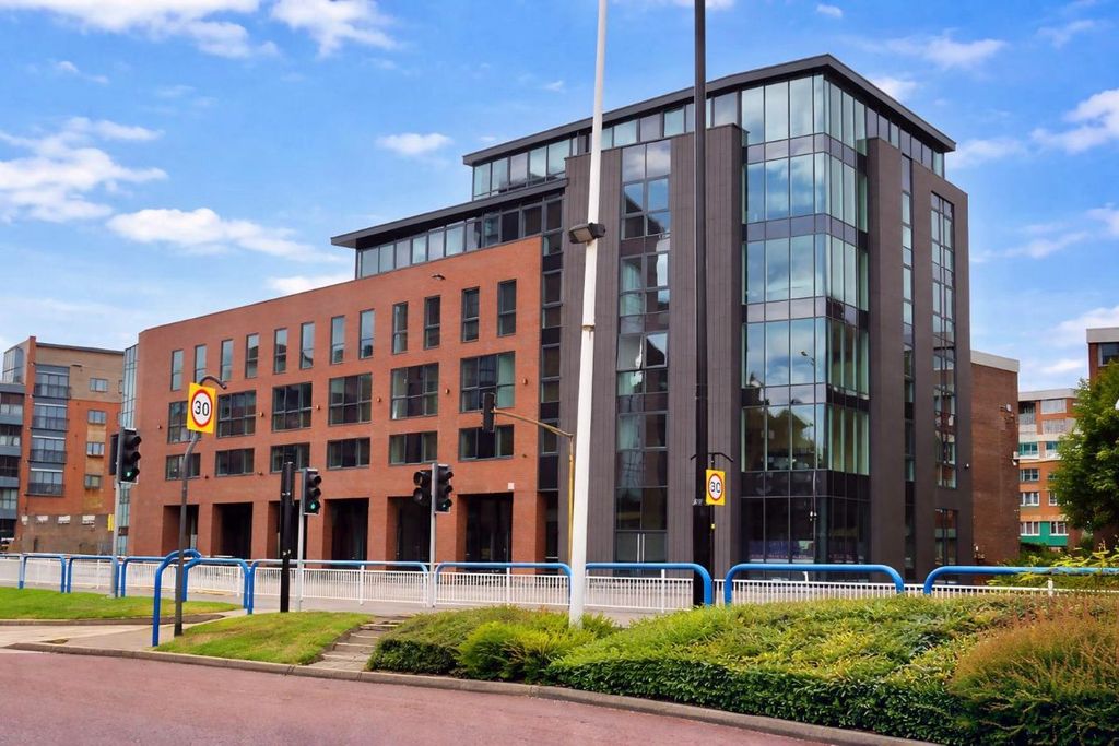 Property photo 2 of 14