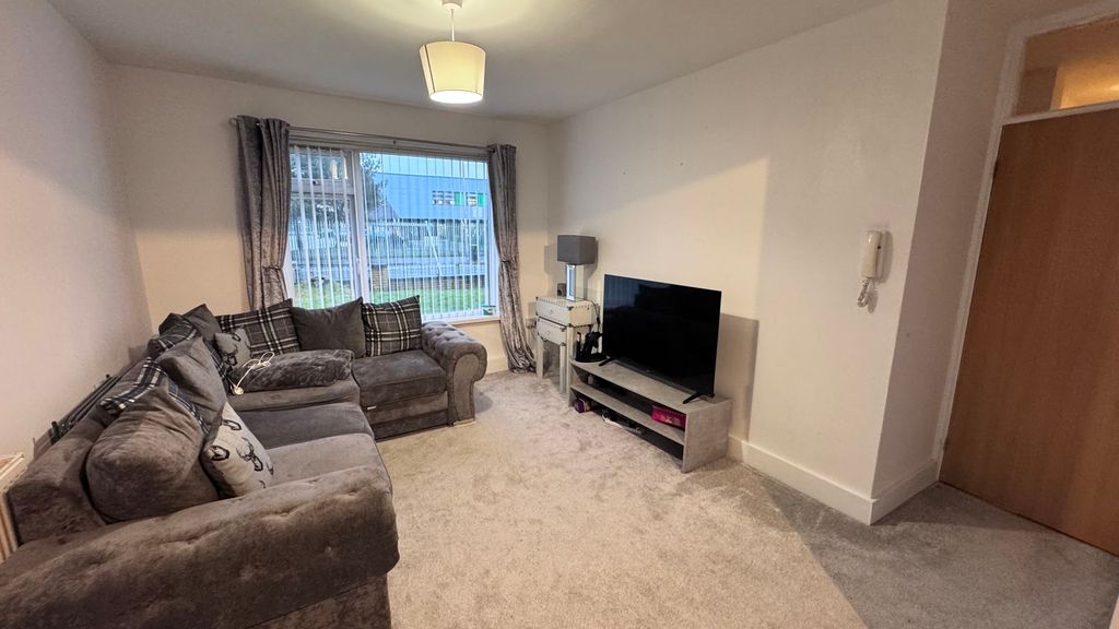 Property photo 2 of 4