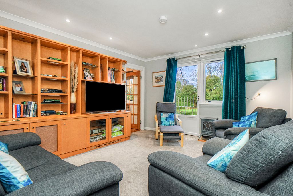 Property photo 2 of 12 Property Image 2