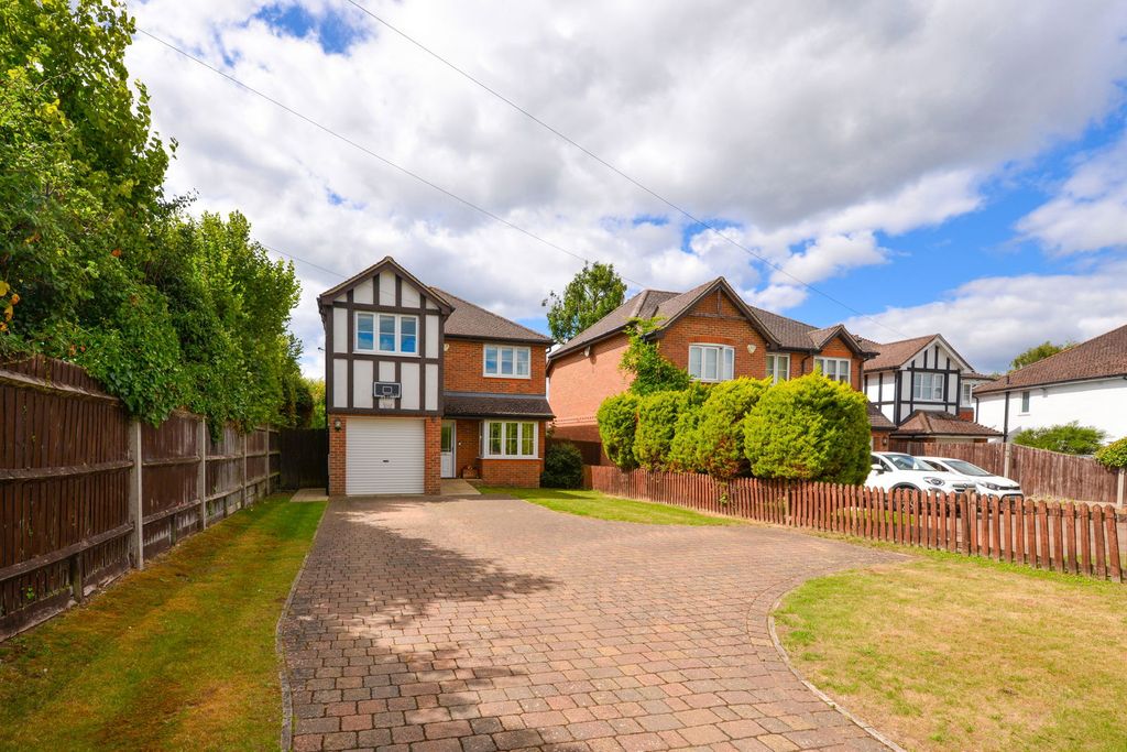 Property photo 1 of 25