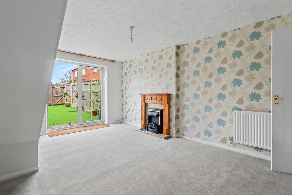 Property photo 2 of 9