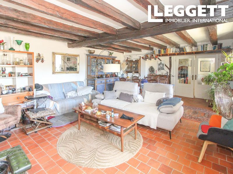 Property photo 3 of 10