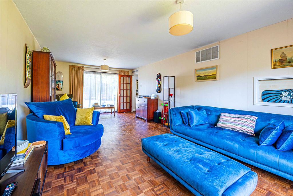 Property photo 2 of 21 Picture No. 20