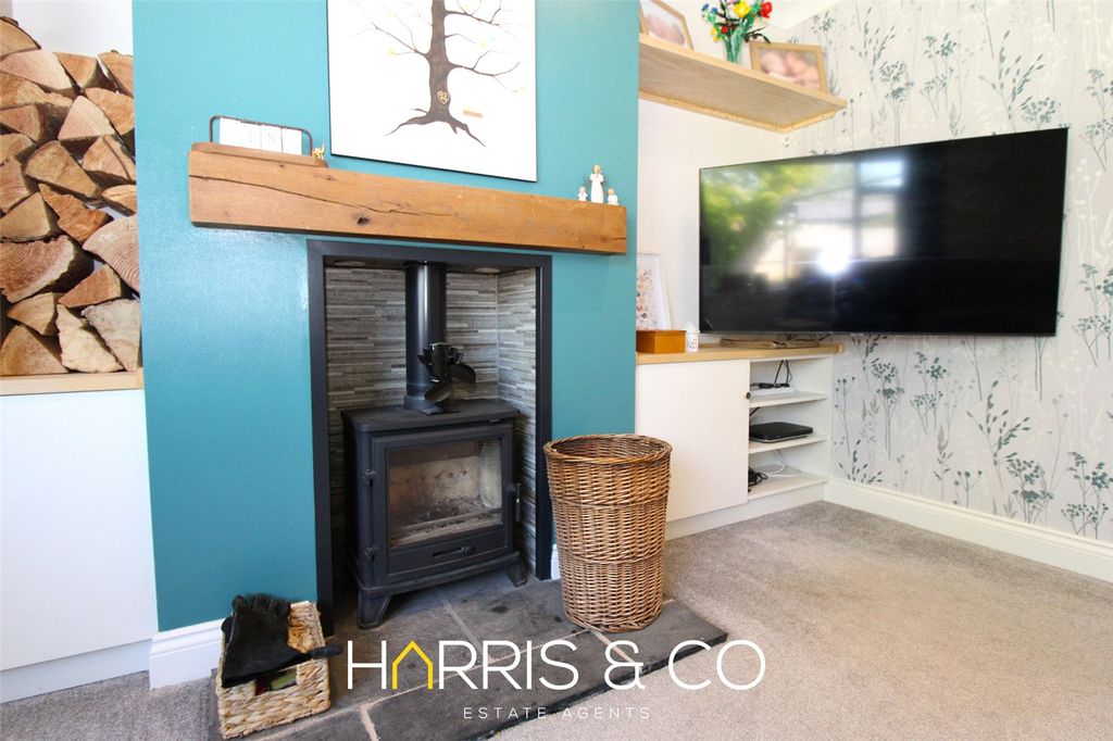 Property photo 3 of 19 Picture No. 08