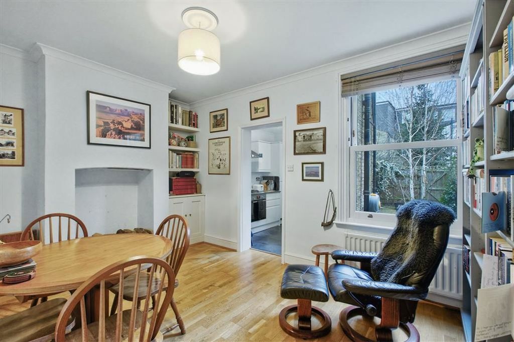 Property photo 3 of 8