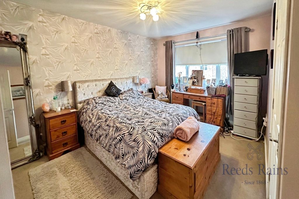 Property photo 3 of 20 Bedroom One