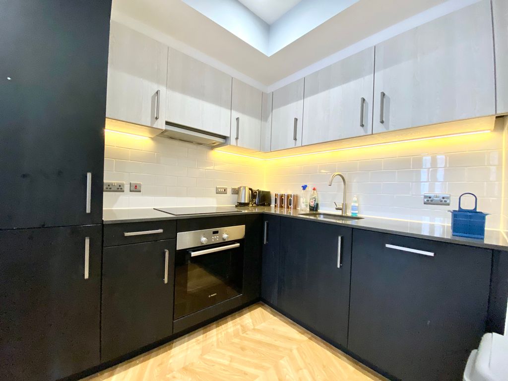 Property photo 1 of 5 Balcony