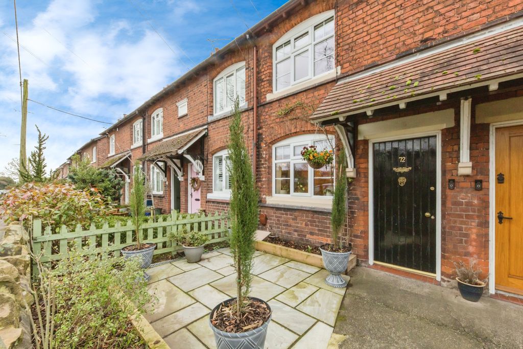 Property photo 1 of 20 Front External