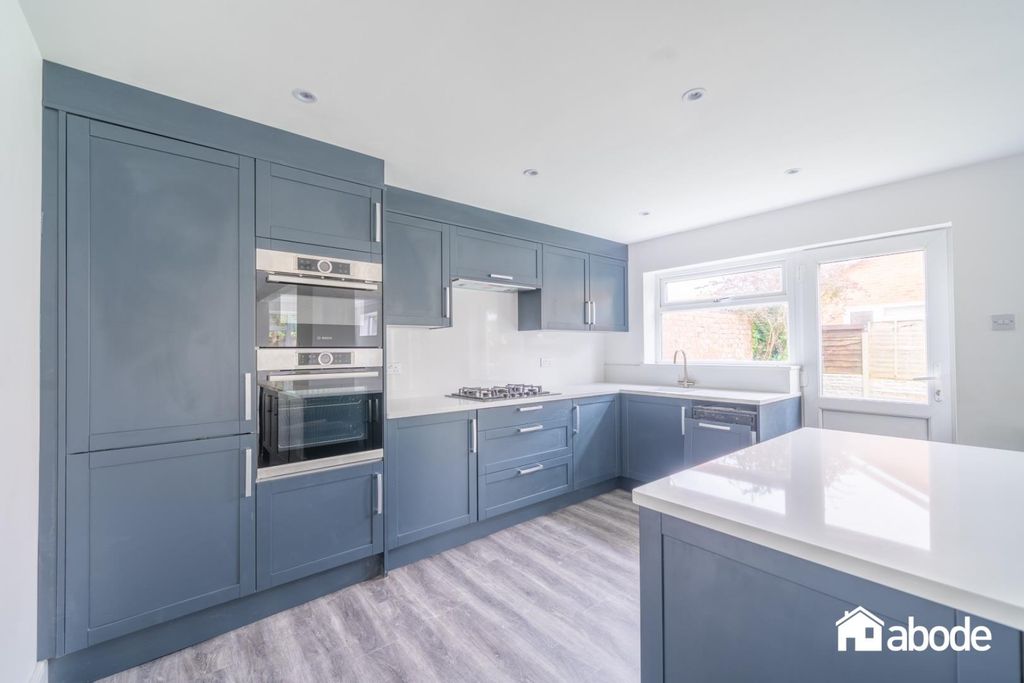 Property photo 3 of 24 Dsc02157-Hdr.Jpg