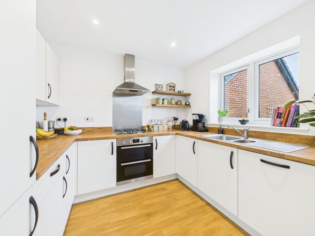 Property photo 2 of 18 Photo 9