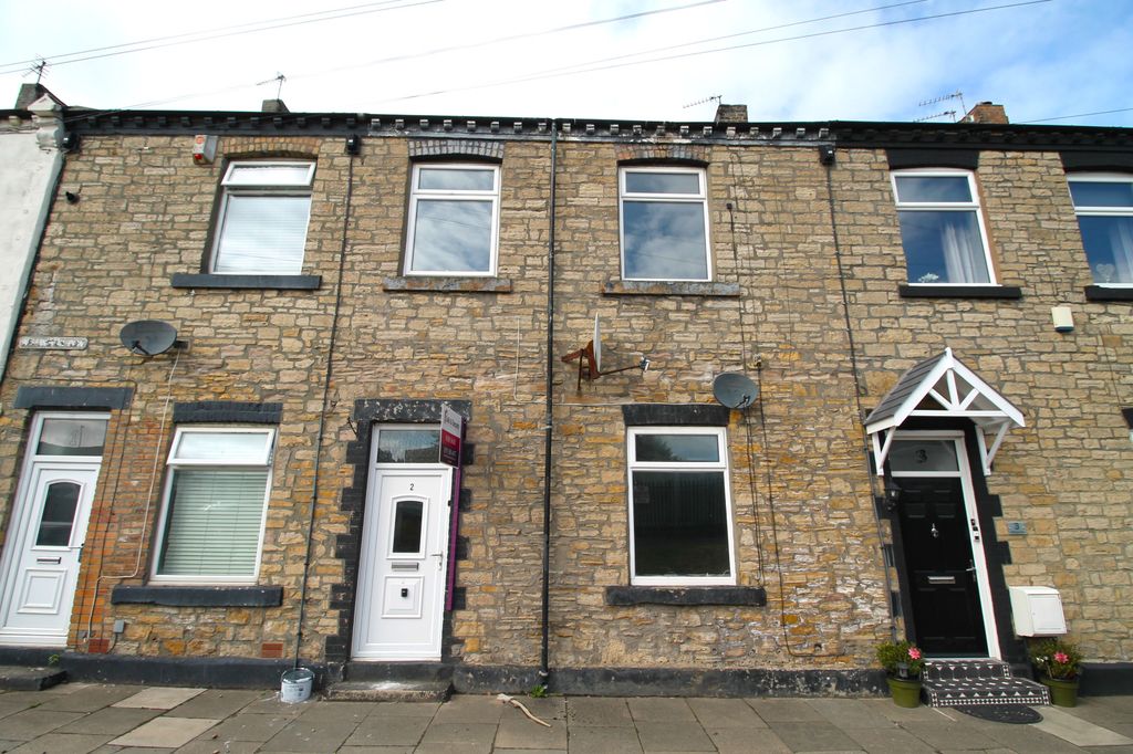 Property photo 2 of 18
