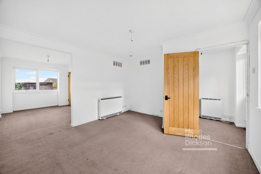 Property photo 2 of 20 Pbox-Img.Jpg