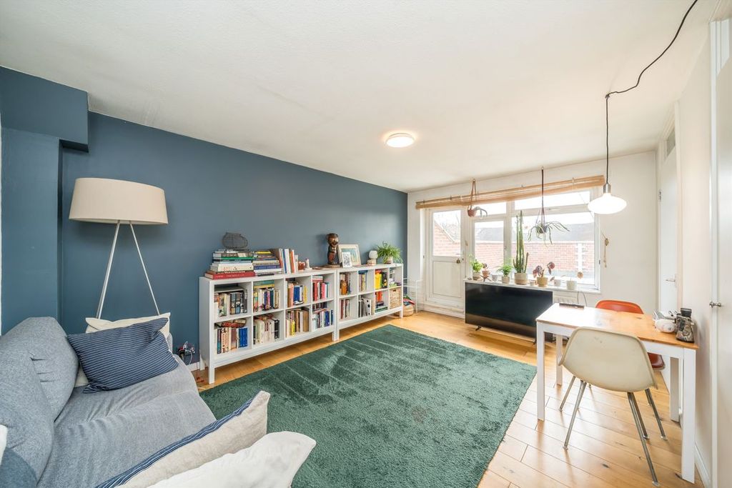 Property photo 1 of 6