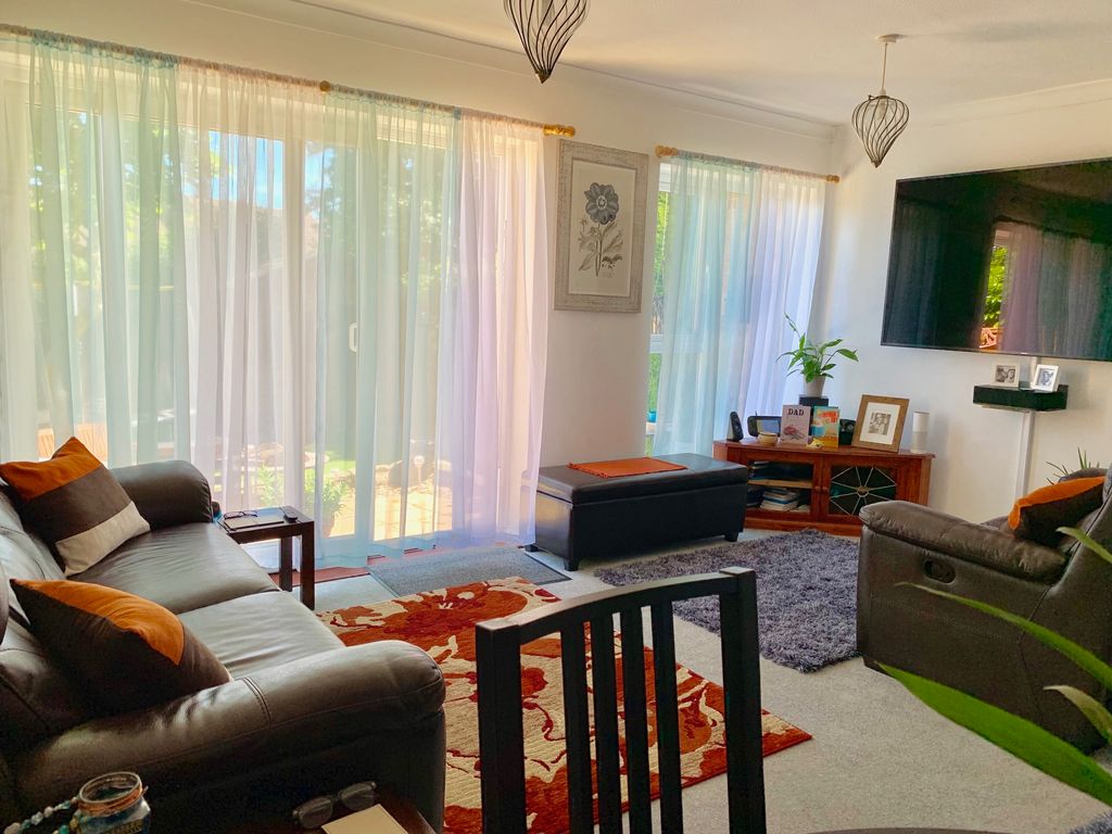 Property photo 2 of 11