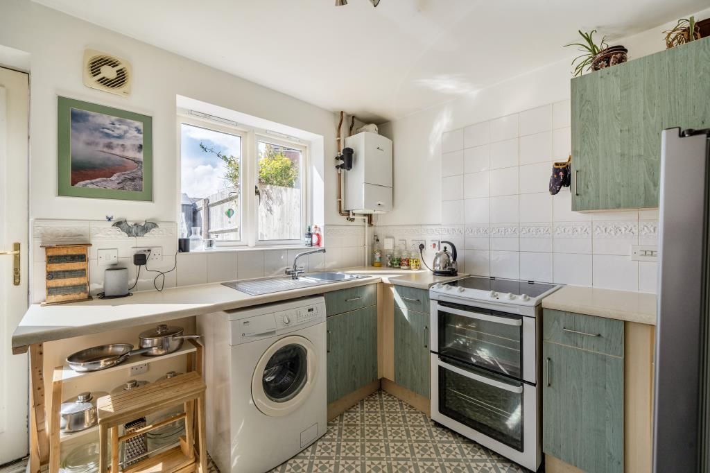Property photo 2 of 22 Kitchen