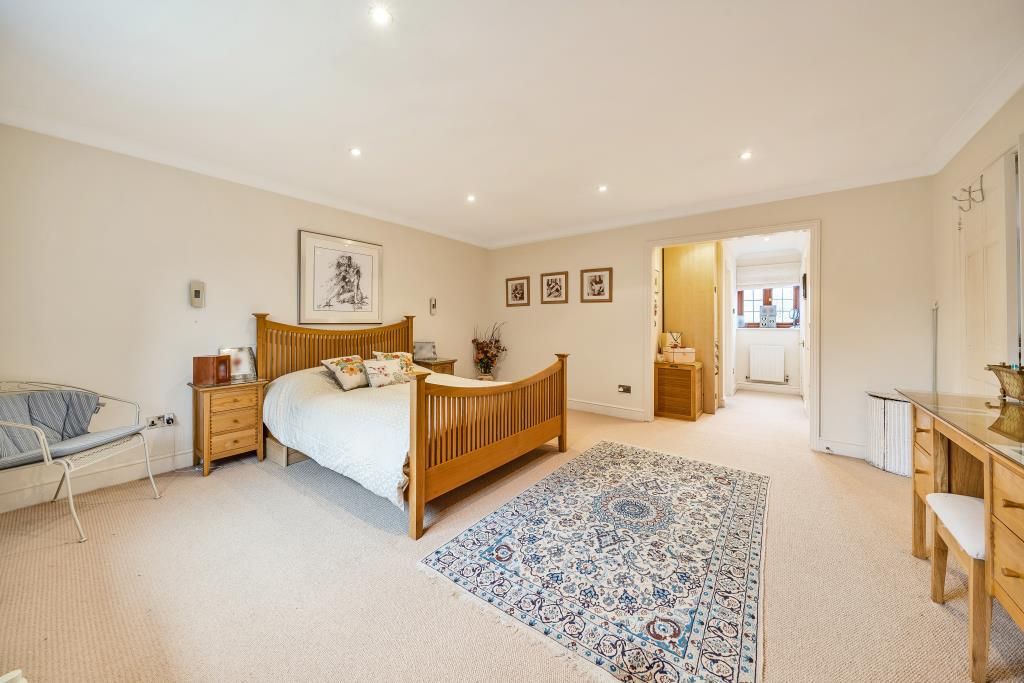 Property photo 3 of 17 Bedroom