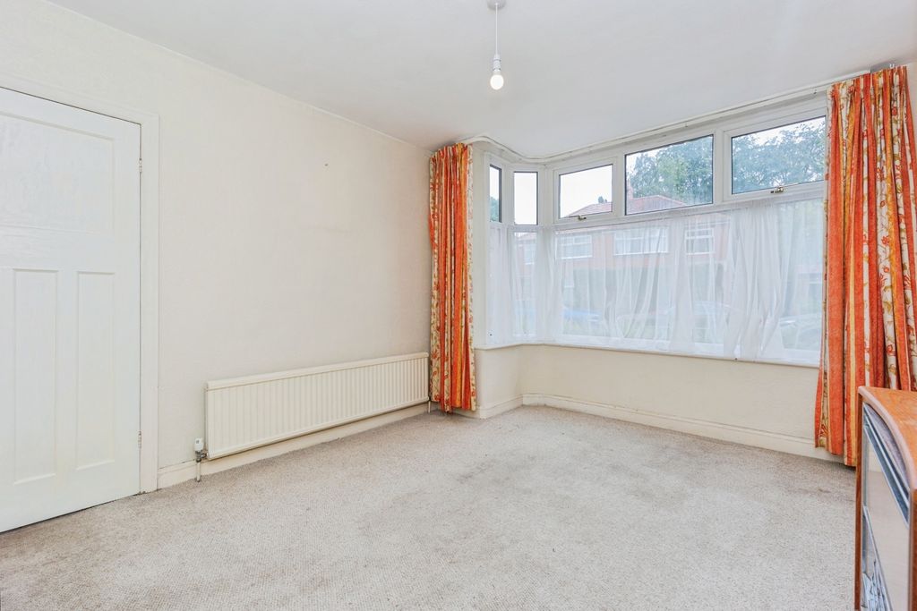 Property photo 3 of 18 Pbox-Img.Jpg