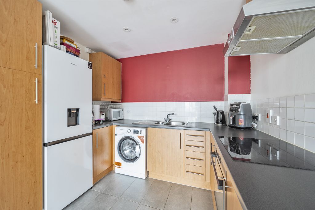 Property photo 3 of 12