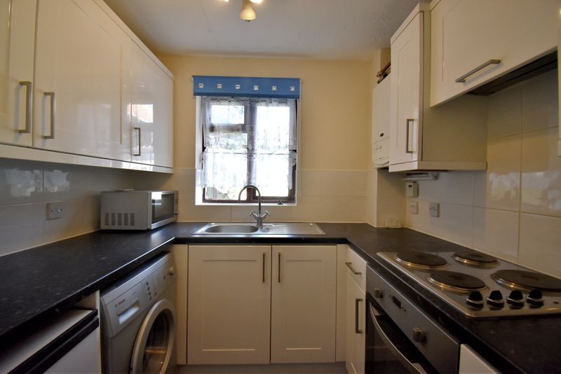 Property photo 3 of 8 Photo 2