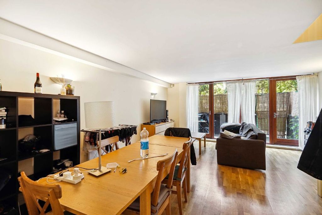 Property photo 2 of 7