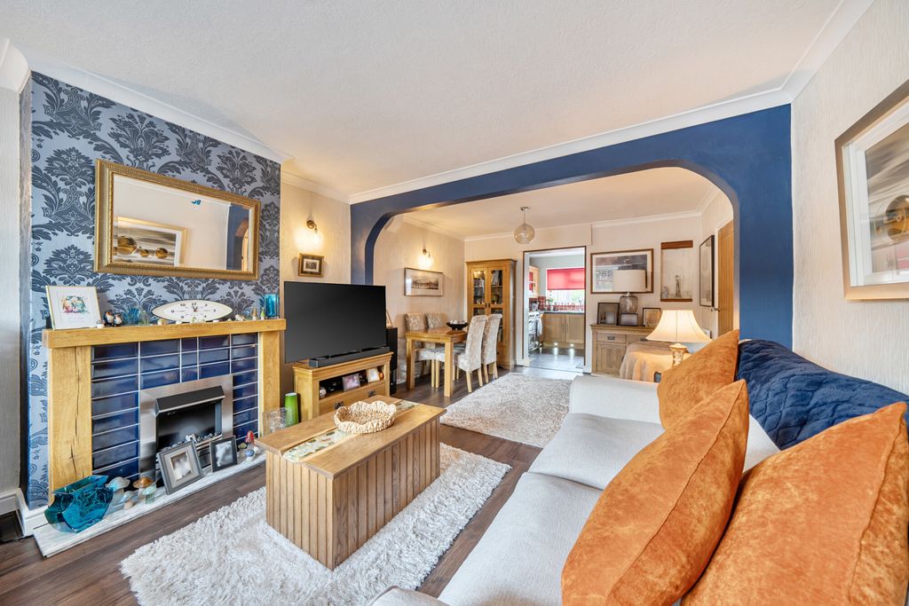 Property photo 2 of 19 1408065-1-698B38A...